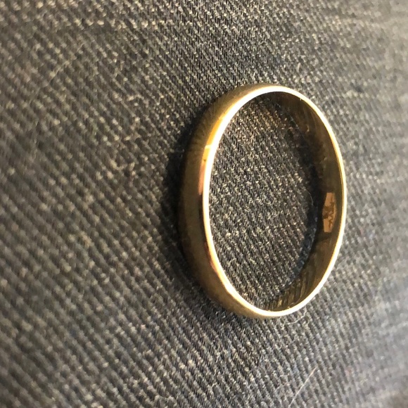 14k gold ring valued at $600 - Picture 2 of 2